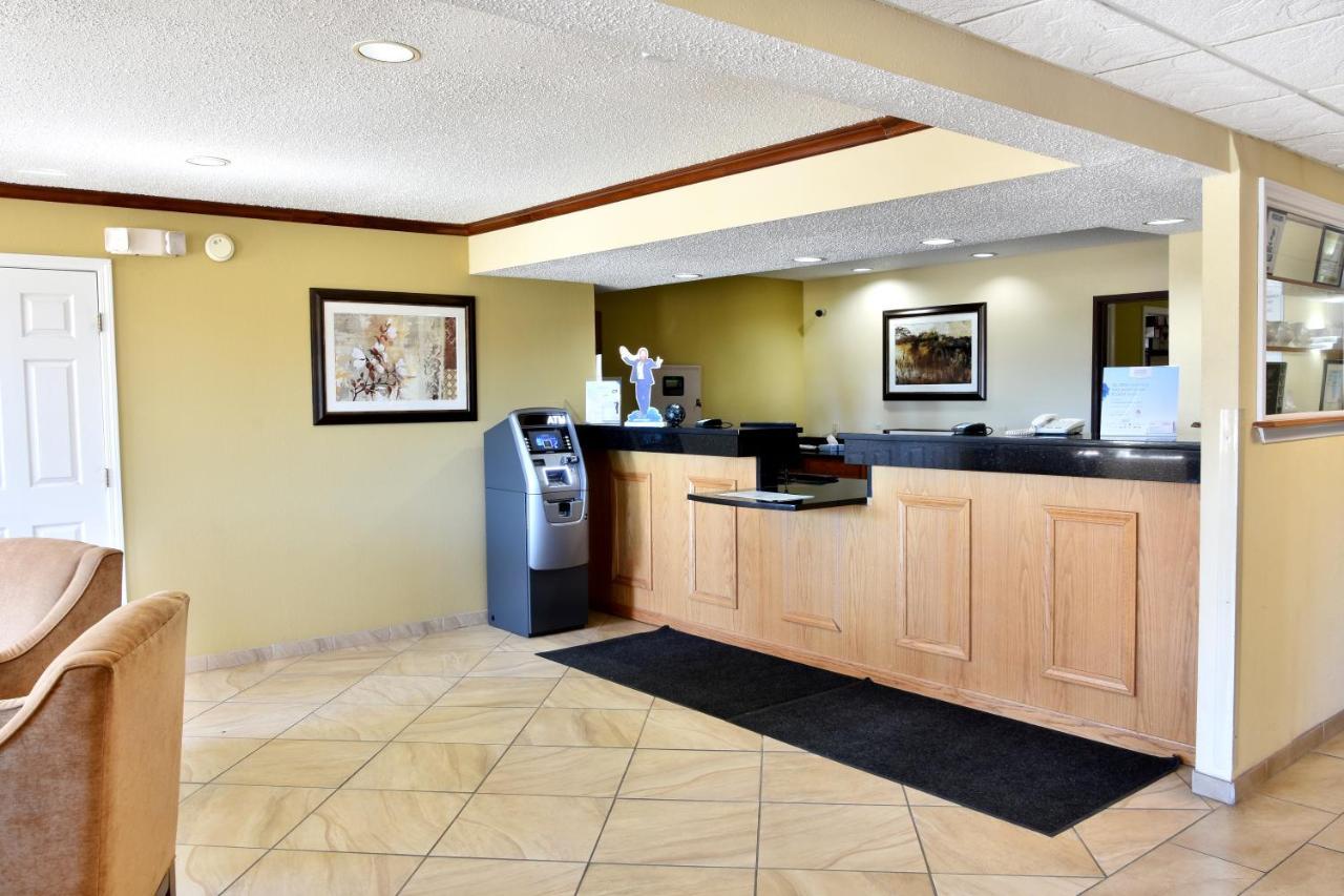Hotel Baymont By Wyndham Robinson Exterior foto